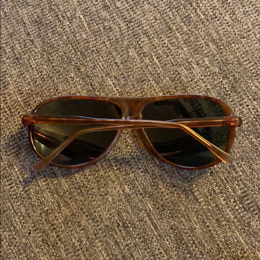 Retro Tortoiseshell Sunglasses - image 2